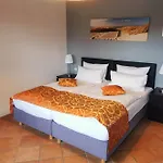 Unterwegs Ins Apartmenthaus Ehemalige Apartmenthaus Unterwegs Aparthotel Rostock