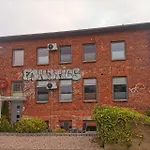 Unterwegs Ins Apartmenthaus Ehemalige Apartmenthaus Unterwegs