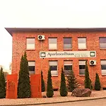 Unterwegs Ins Apartmenthaus Ehemalige Apartmenthaus Unterwegs