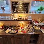 Unterwegs Ins Apartmenthaus Ehemalige Apartmenthaus Unterwegs 3*