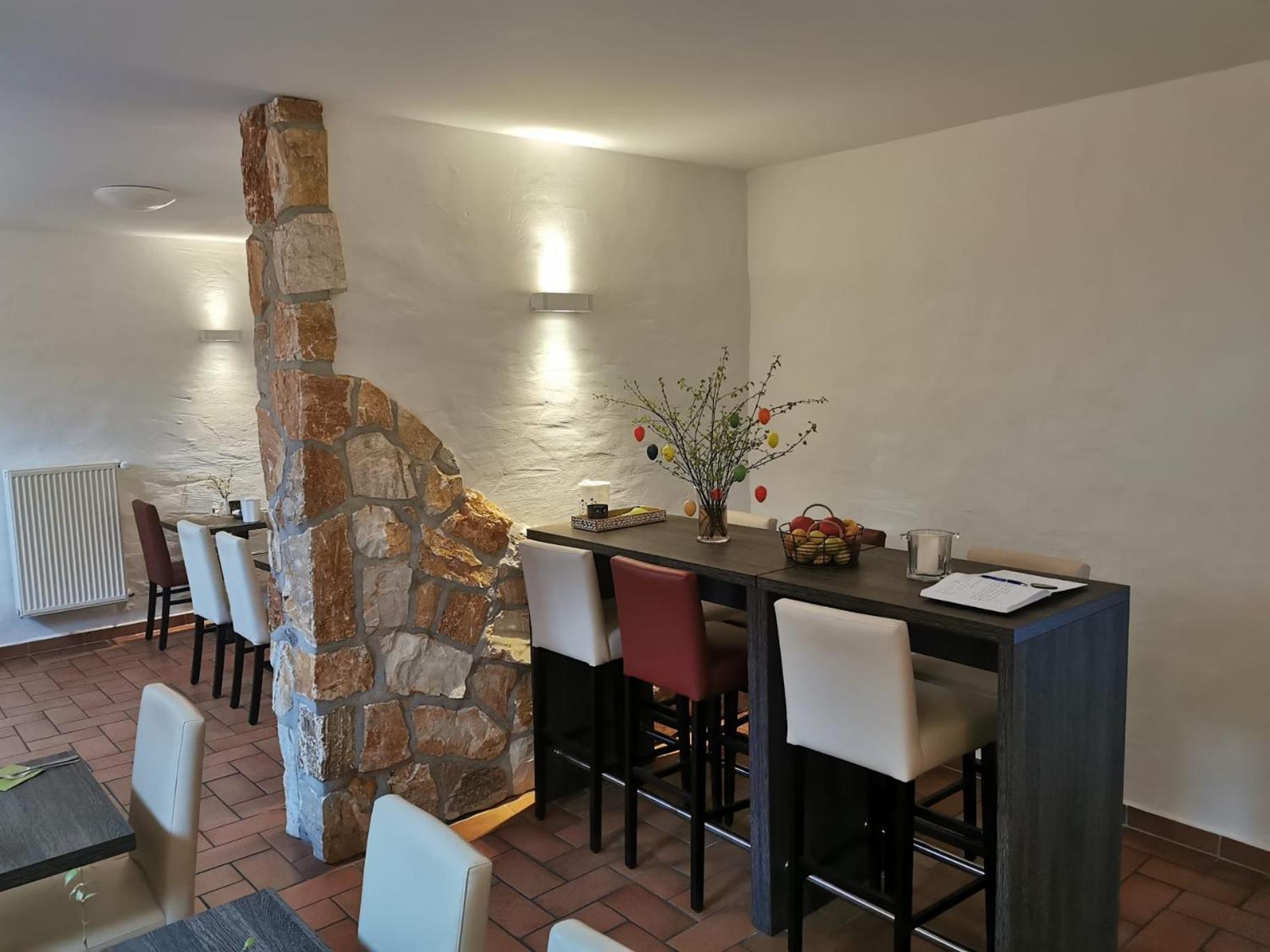 Unterwegs Ins Apartmenthaus Ehemalige Apartmenthaus Unterwegs Aparthotel Rostock