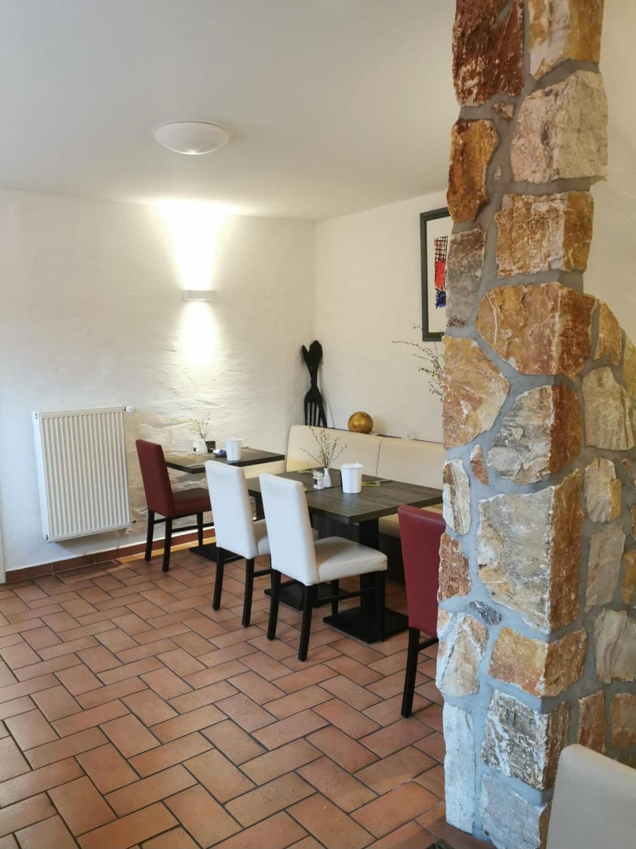 Unterwegs Ins Apartmenthaus Ehemalige Apartmenthaus Unterwegs 3*